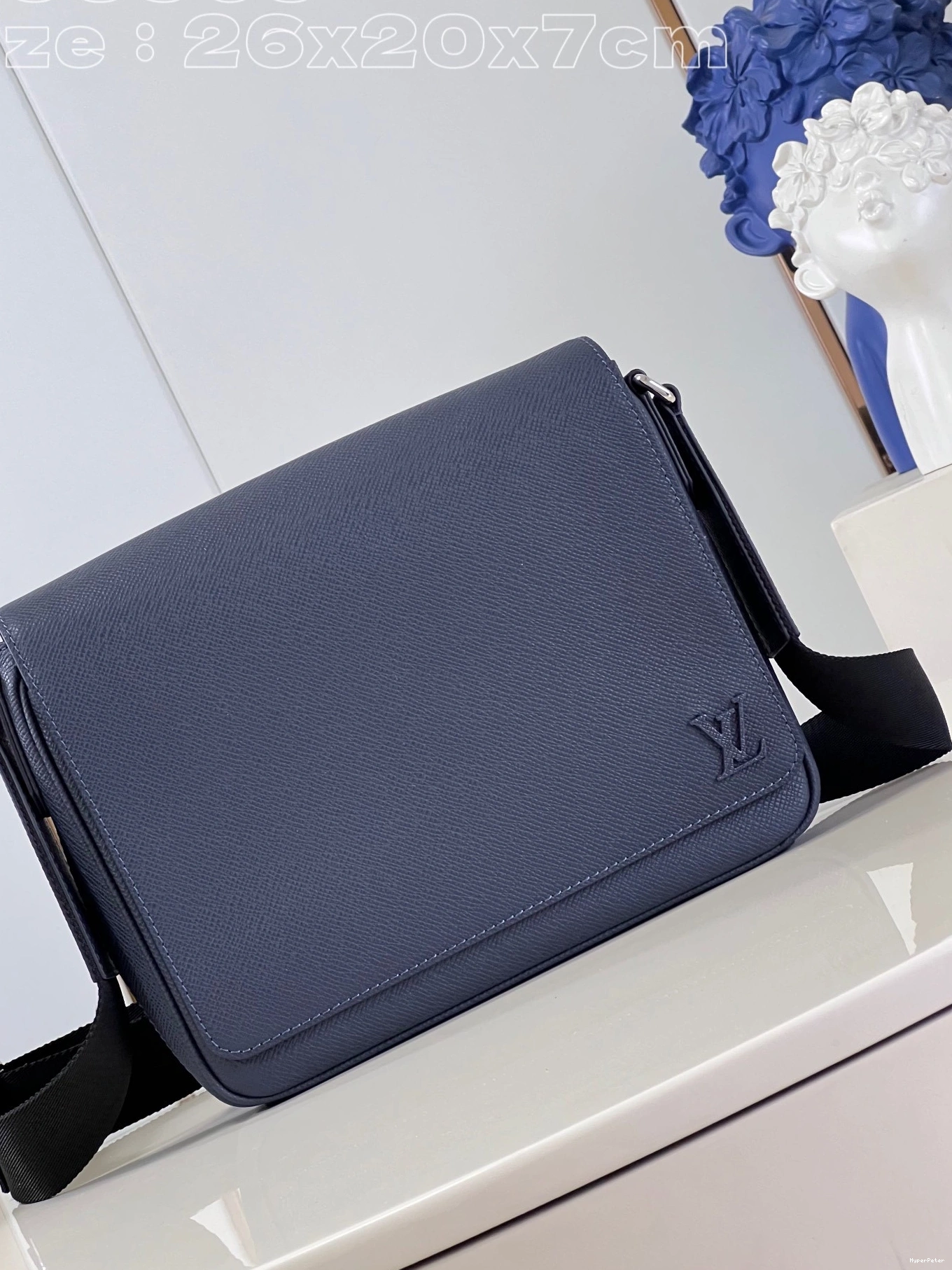 PM LOUIS DISTRICT VUITTON 0818
